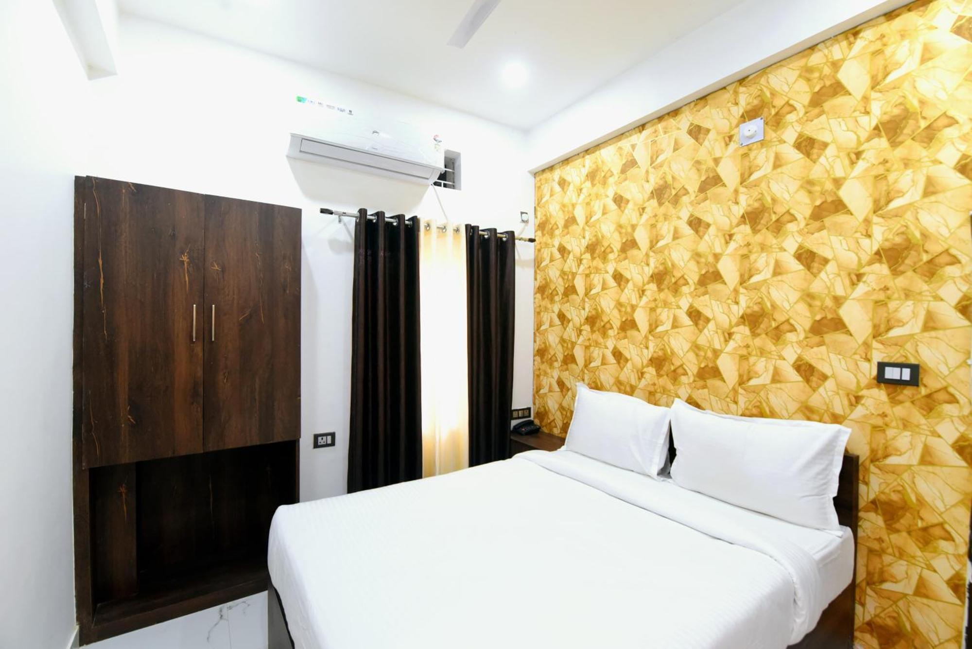 Hotel Maya's Nest By Basotel Varanasi